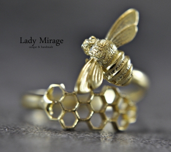 14K Vergoldet - 925 Silber - Waben Ring mit Biene - Verstellbar - Offener Ring - Modern - Trendy - Schmuck mit Biene - Geschenkidee Frau