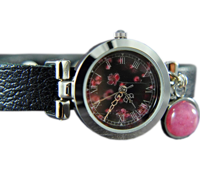 Leder-Armbanduhr mit Kirschblüten-Ziffernblatt & Jade