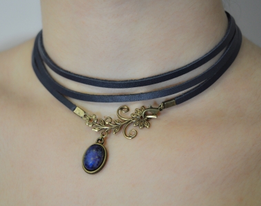 Leder Choker  - Frühlingstraum - Jewelry - Geschenk für Sie - Lapis Lazuli - Blau - Edelstein - Handmade