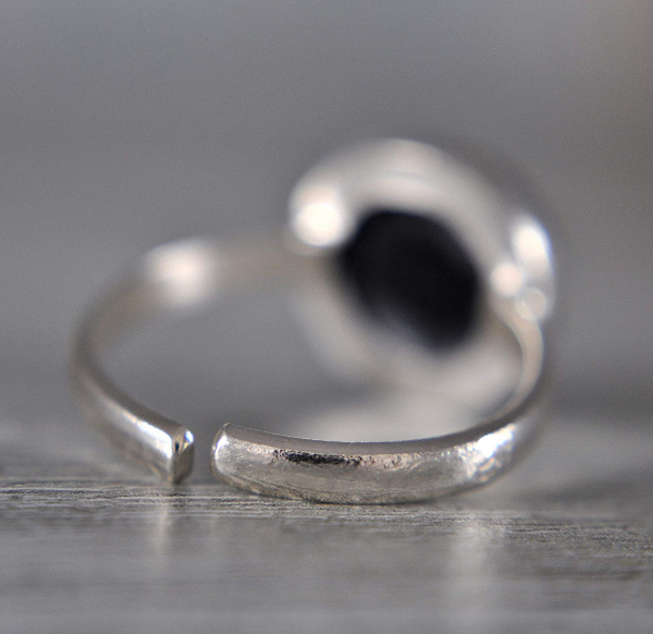 925 Sterling Silver - Ring with Real Flowers on Black Background 925 Sterling Silver - Ring with Real Flowers on Black Background