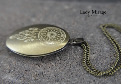 Dream Catcher - Locket Necklace - Photo Locket - Oval - Brass - Spiritual Gifts - Festival - Summer - Boho - Tribal Dream Catcher - Locket Necklace - Photo Locket - Oval - Brass - Spiritual Gifts - Festival - Summer - Boho - Tribal