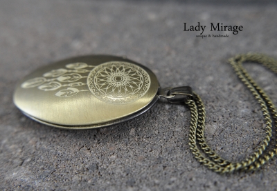 Dream Catcher - Locket Necklace - Photo Locket - Oval - Brass - Spiritual Gifts - Festival - Summer - Boho - Tribal