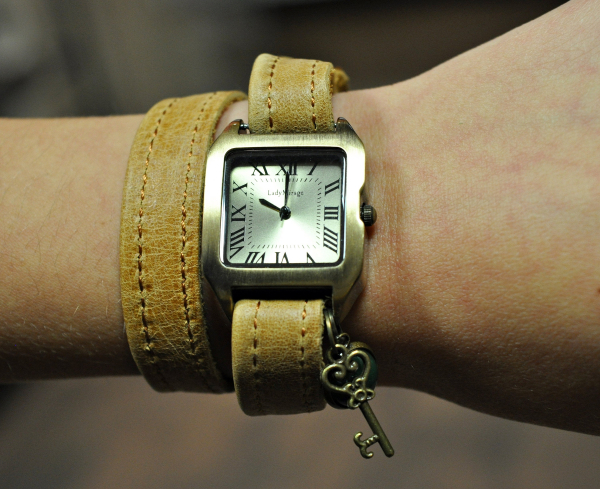 Sandy Wrap Watch with Jade Sandy Wrap Watch with Jade