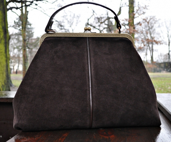 "Navona" Veloursleder Tasche -Braun-